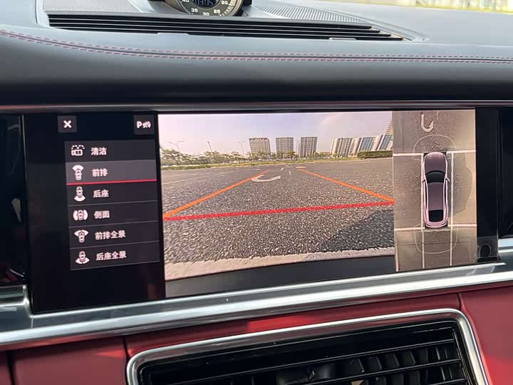 Фото 18 - Porsche Panamera