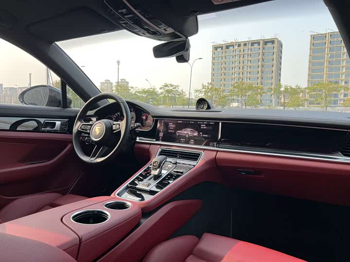 Фото 8 - Porsche Panamera