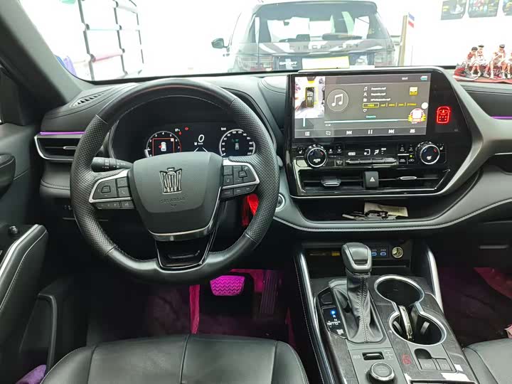 Фото 4 - Toyota Crown Kluger