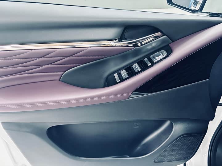 Фото 14 - GAC Trumpchi M8