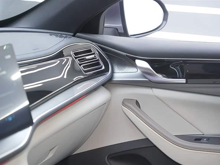 Фото 13 - BYD Qin Plus