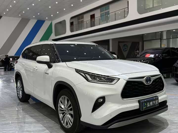 Фото 3 - Toyota Highlander