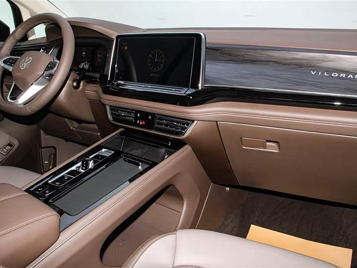 Фото 25 - Volkswagen Viloran