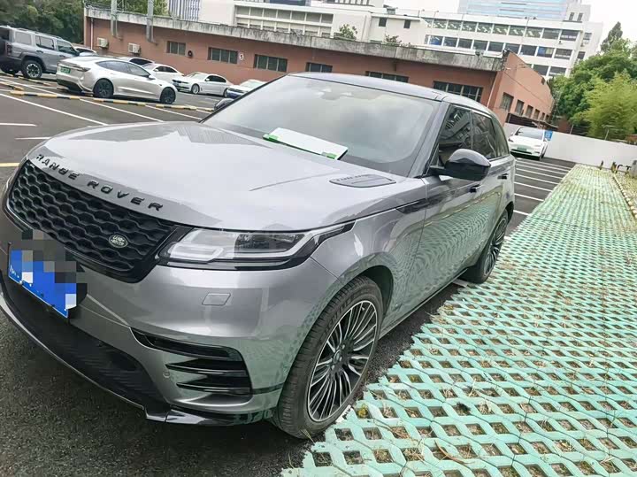 Фото 1 - Land Rover Range Rover Velar