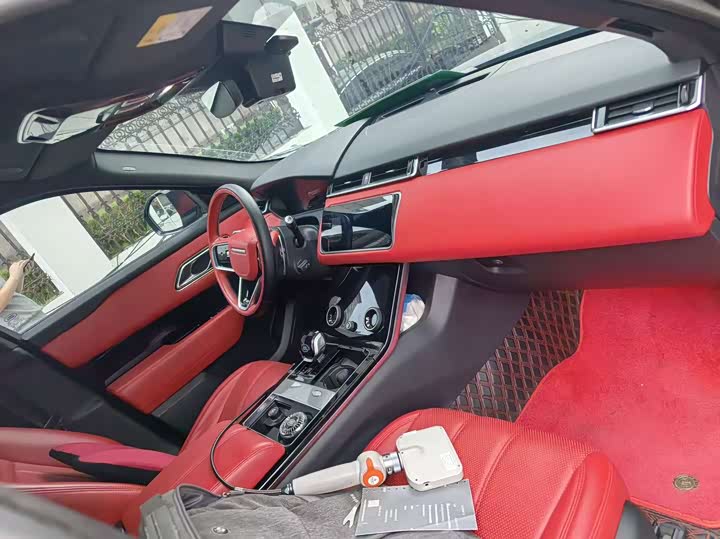 Фото 7 - Land Rover Range Rover Velar