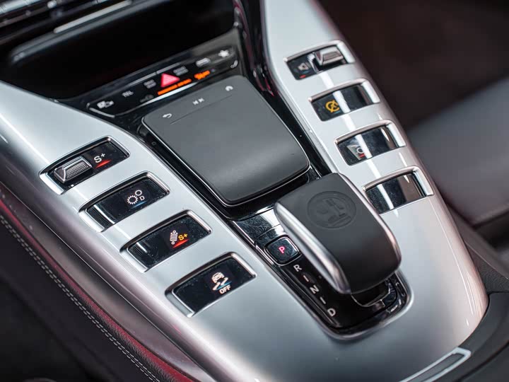 Фото 15 - Mercedes-Benz AMG GT