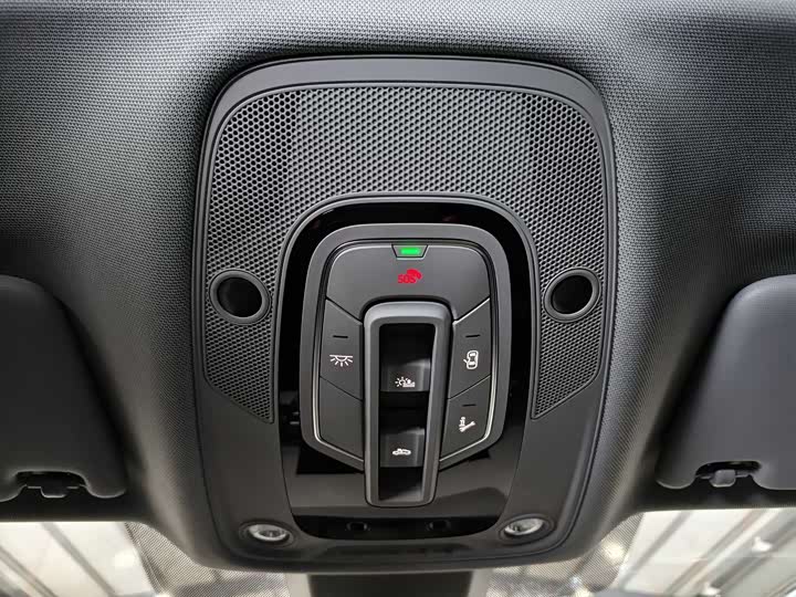 Фото 12 - Audi Q5L