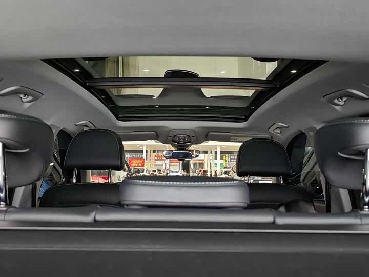 Фото 16 - Audi Q5L