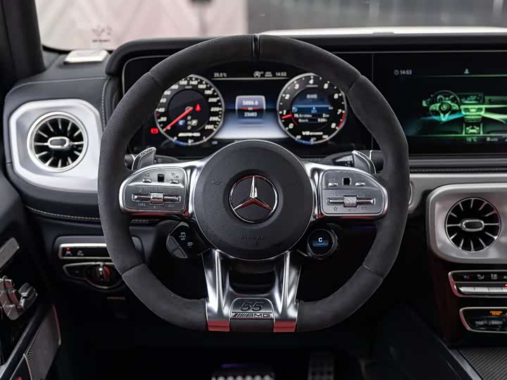 Фото 12 - Mercedes-Benz G-Class AMG