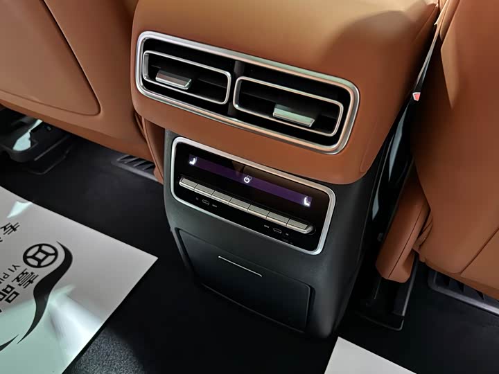 Фото 14 - LiXiang L7