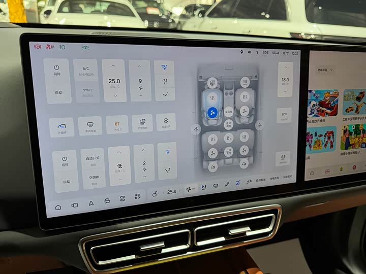 Фото 24 - LiXiang L7