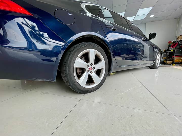 Фото 20 - Jaguar XF L