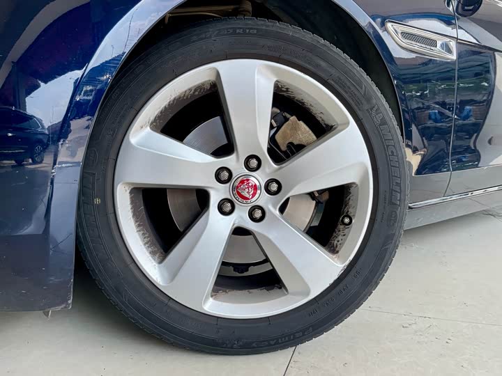 Фото 21 - Jaguar XF L