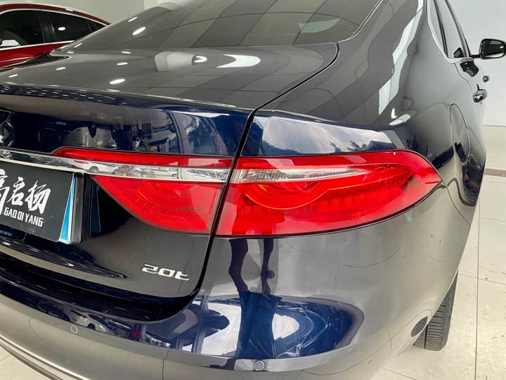 Фото 22 - Jaguar XF L