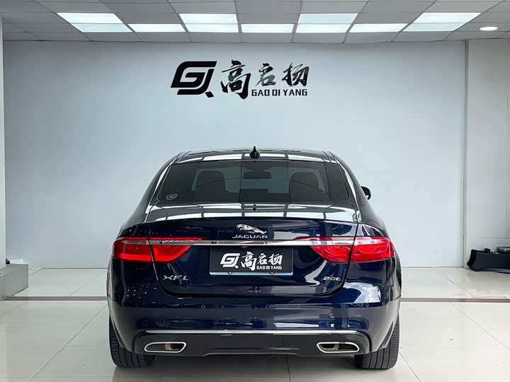 Фото 26 - Jaguar XF L