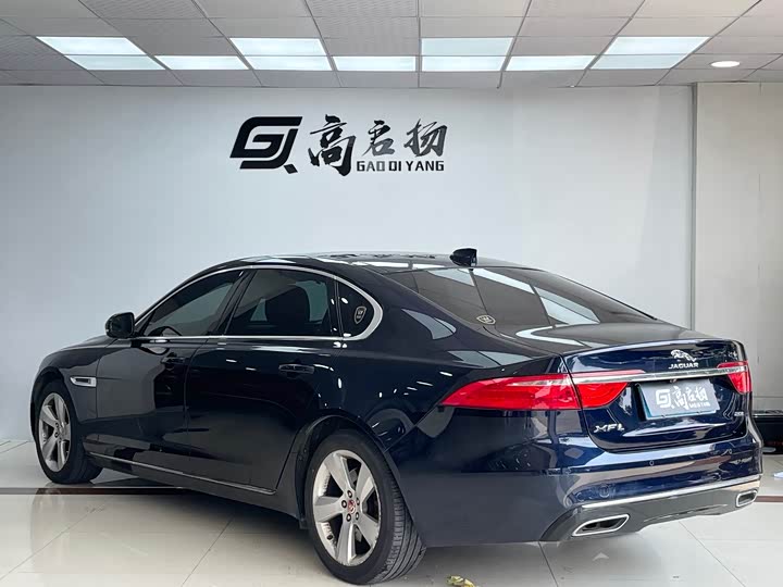 Фото 27 - Jaguar XF L