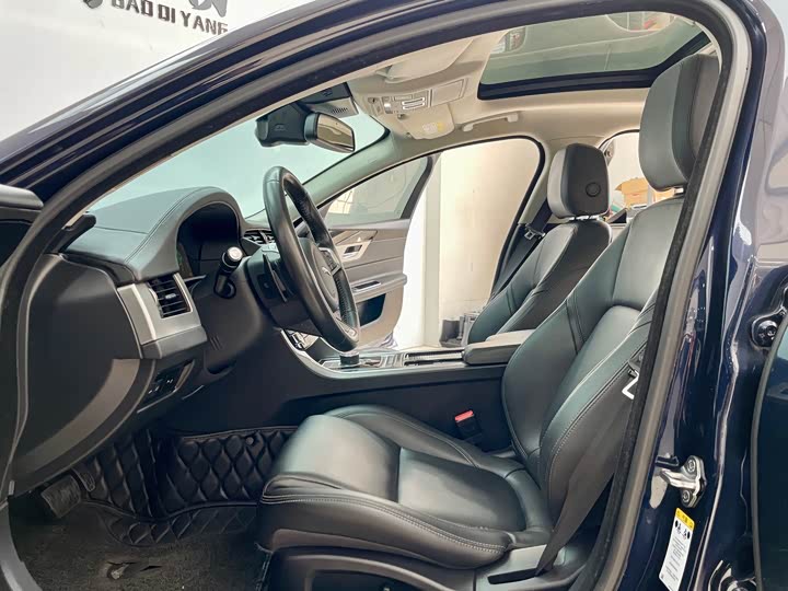 Фото 5 - Jaguar XF L