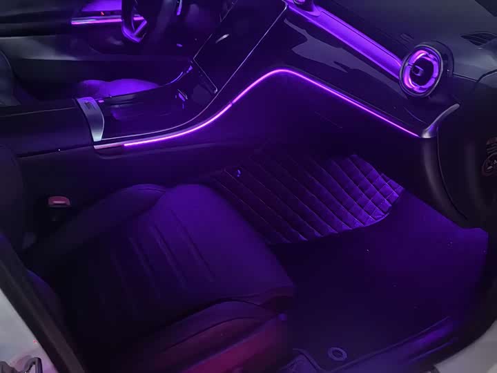 Фото 9 - Mercedes-Benz C-Class