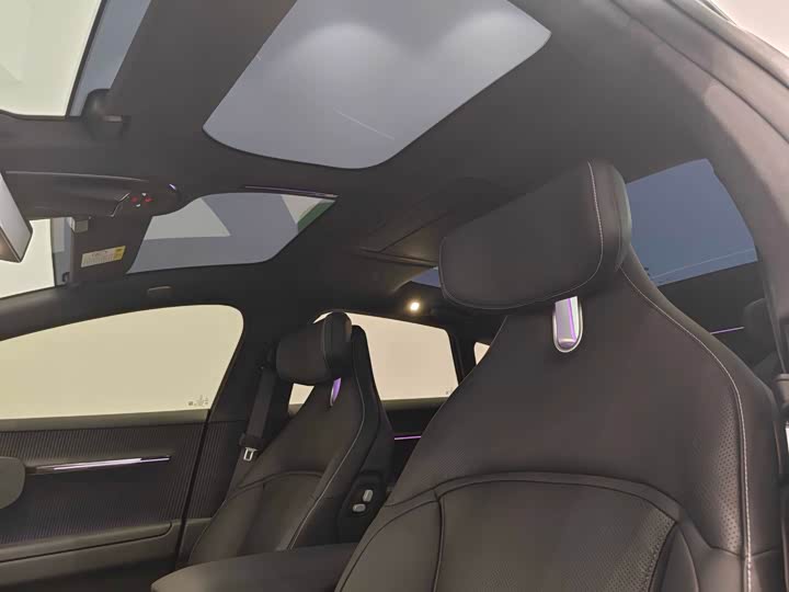 Фото 11 - Avatr 12