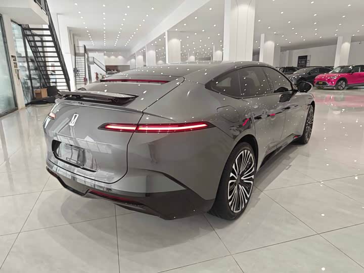 Фото 4 - Avatr 12