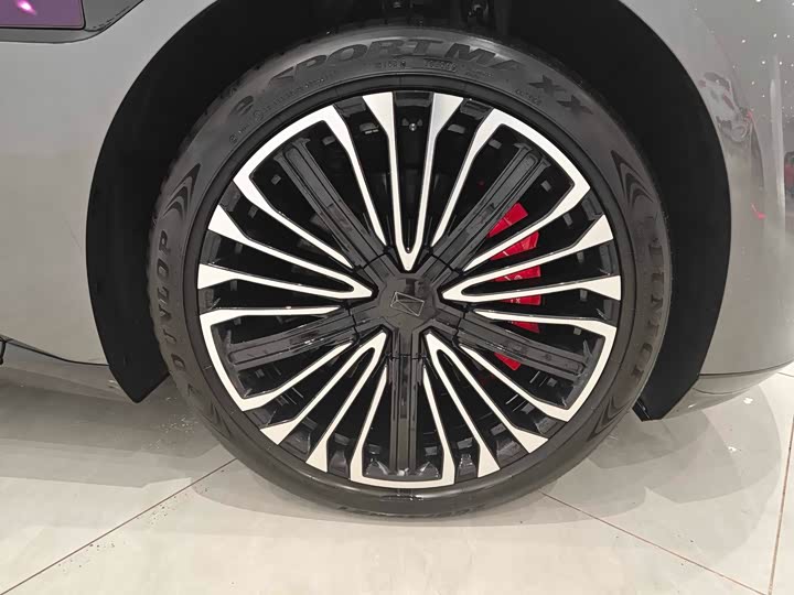 Фото 9 - Avatr 12