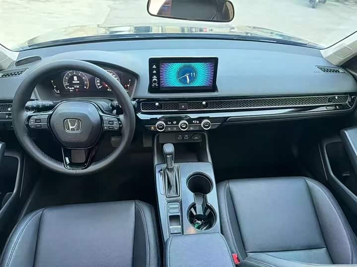 Фото 10 - Honda Civic