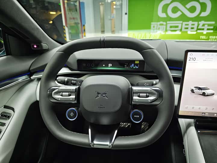 Фото 11 - XPeng P7