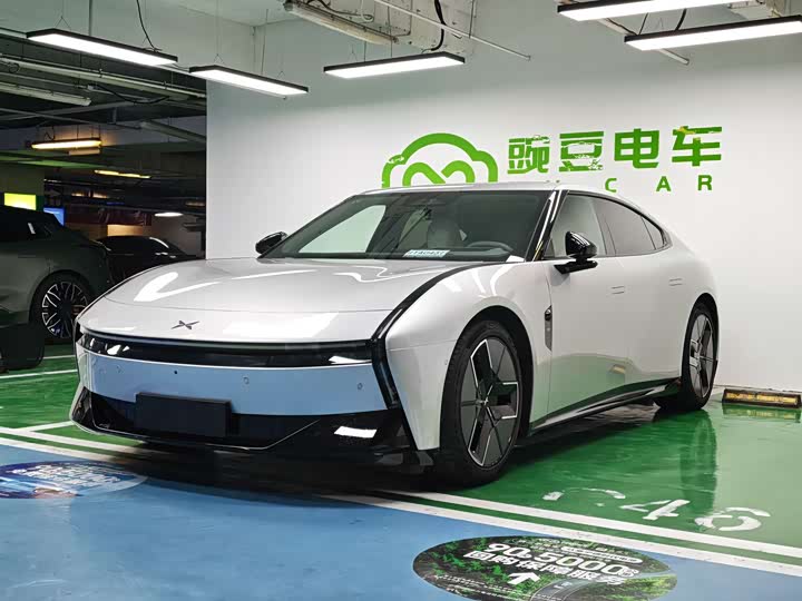 Фото 2 - XPeng P7