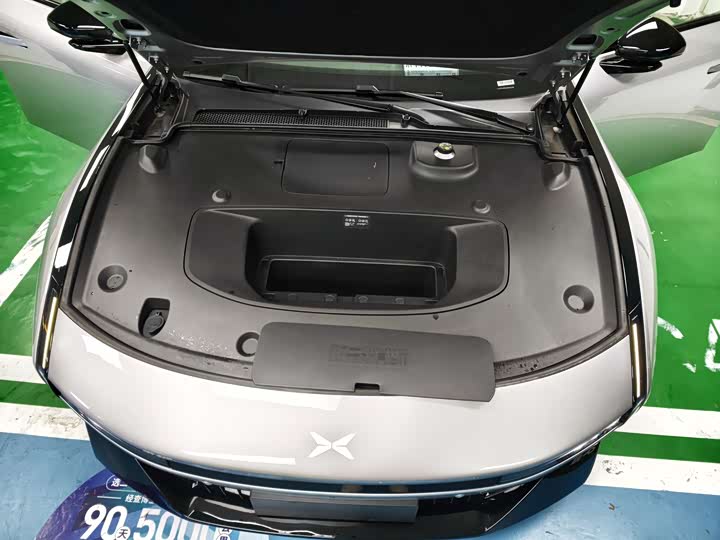 Фото 20 - XPeng P7