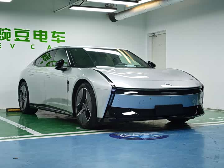 Фото 4 - XPeng P7