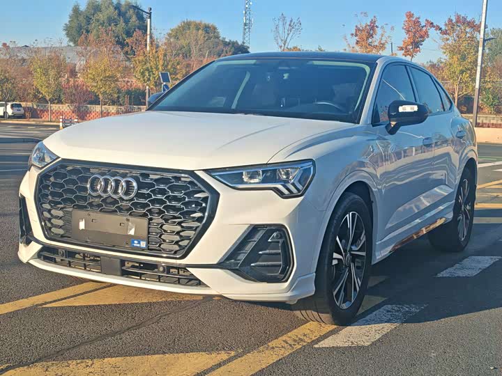 Фото 1 - Audi Q3 Sportback