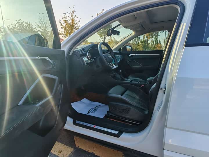 Фото 10 - Audi Q3 Sportback