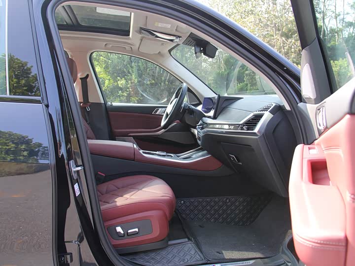 Фото 13 - BMW X5