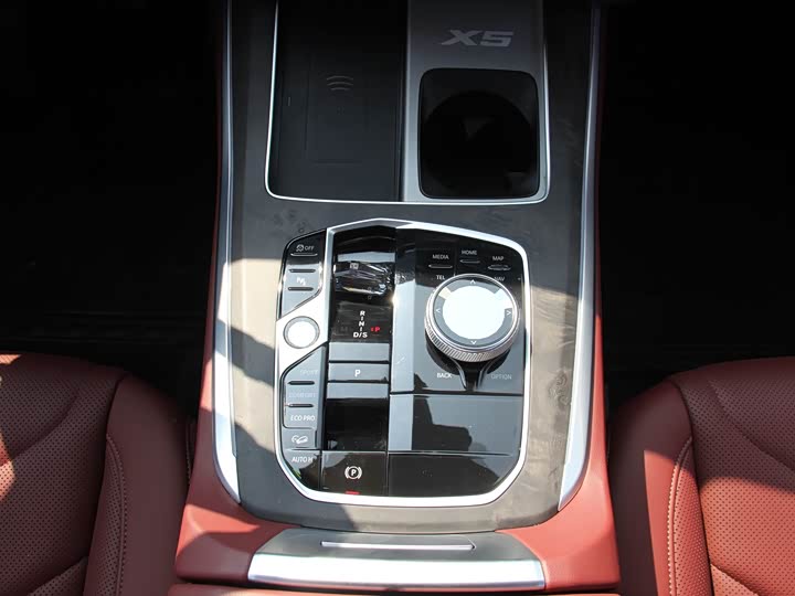 Фото 20 - BMW X5