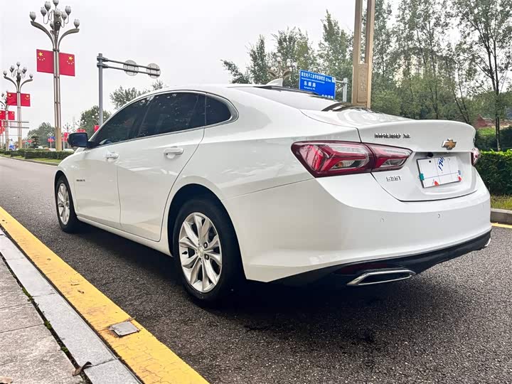 Фото 9 - Chevrolet Malibu XL