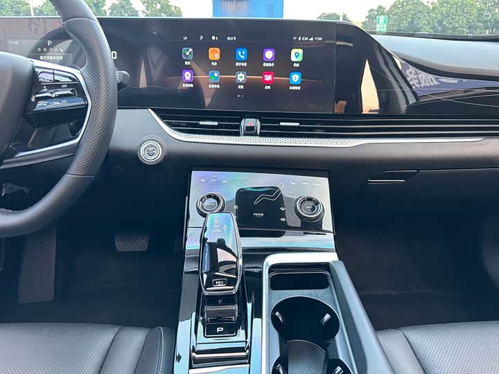 Фото 23 - Bestune B70