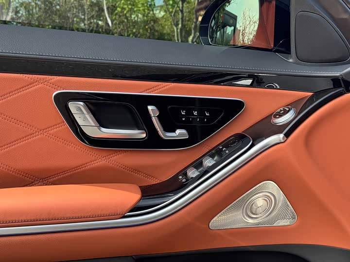 Фото 11 - Mercedes-Benz Maybach S-Class