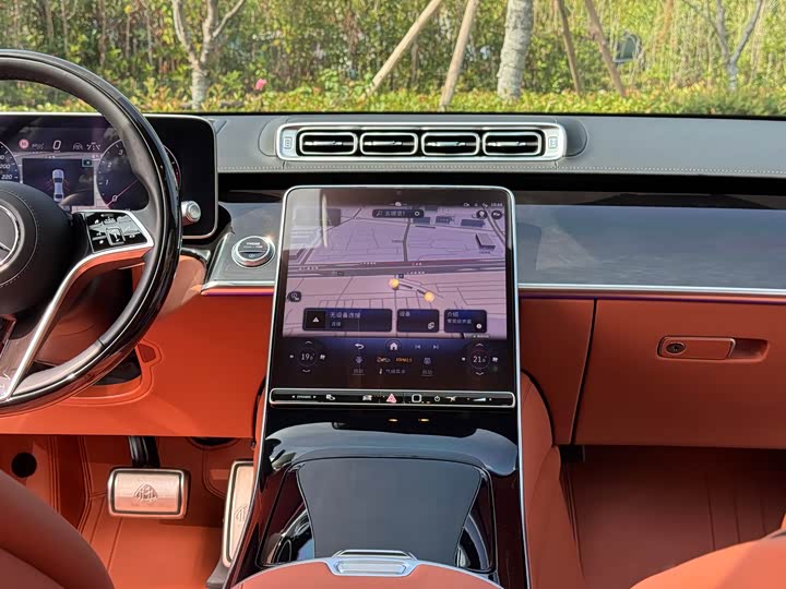 Фото 12 - Mercedes-Benz Maybach S-Class