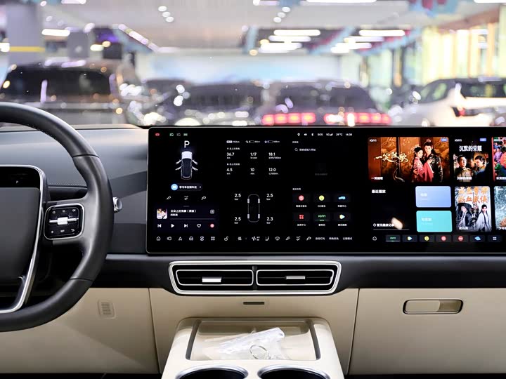 Фото 17 - LiXiang L7