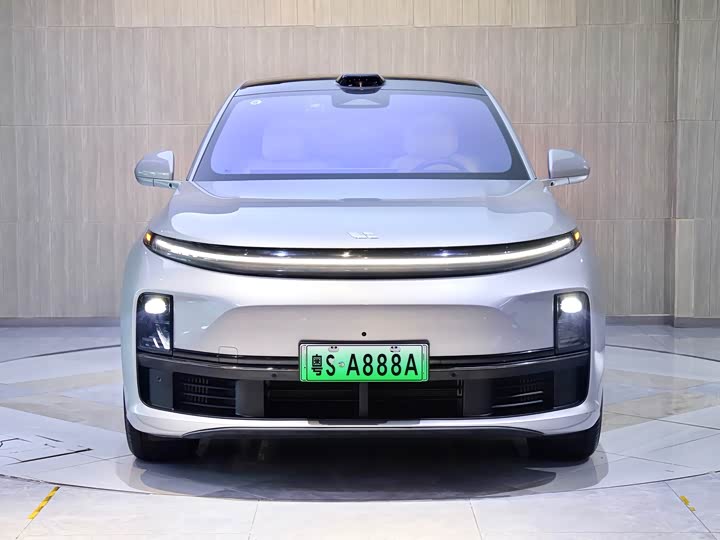 Фото 2 - LiXiang L7