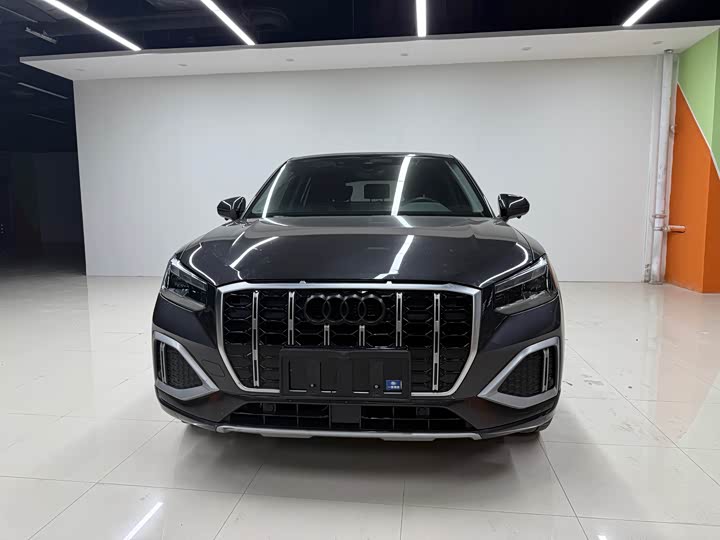 Фото 2 - Audi Q2L