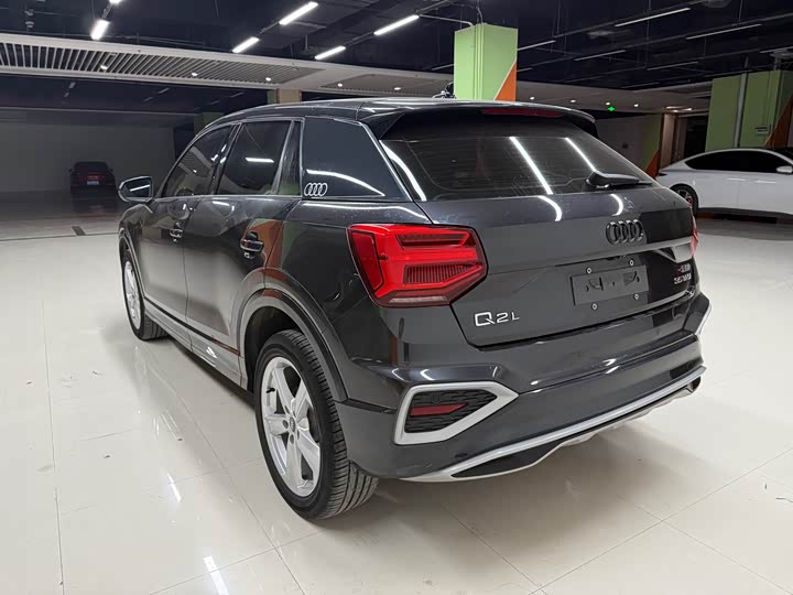 Фото 9 - Audi Q2L