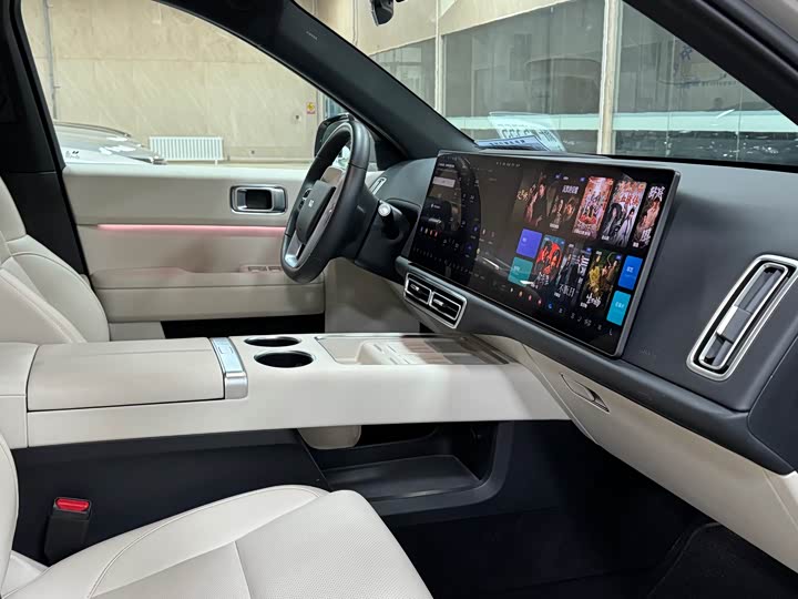 Фото 9 - LiXiang L6