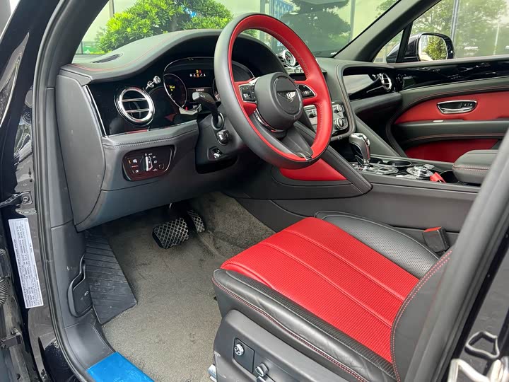 Фото 2 - Bentley Bentayga