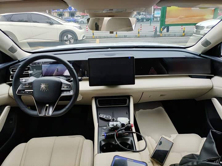 Фото 10 - BYD Qin L