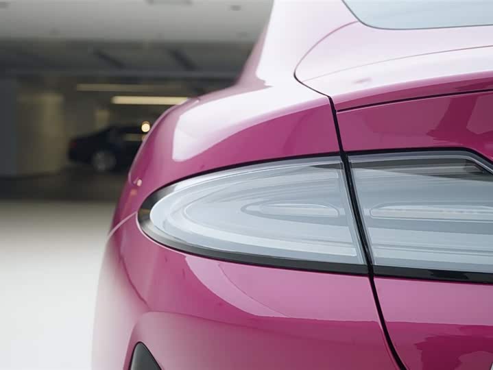 Фото 15 - Xiaomi SU7