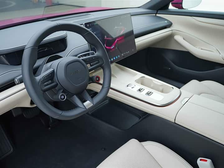 Фото 8 - Xiaomi SU7