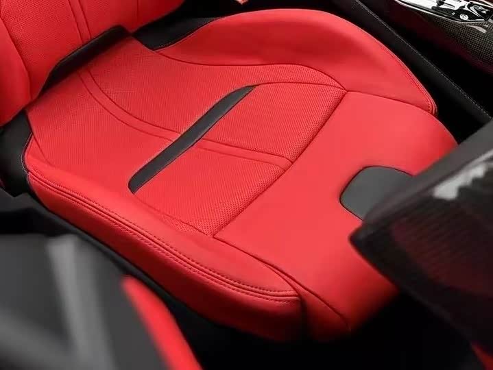 Фото 9 - Ferrari SF90