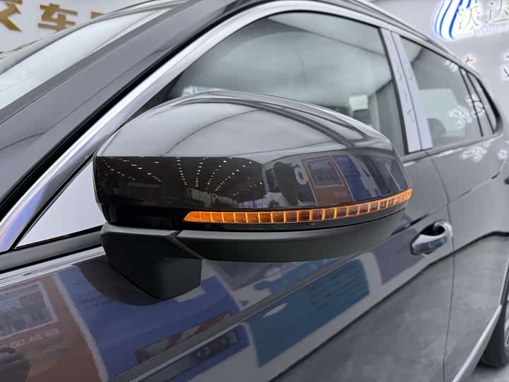 Фото 12 - Volkswagen Tayron