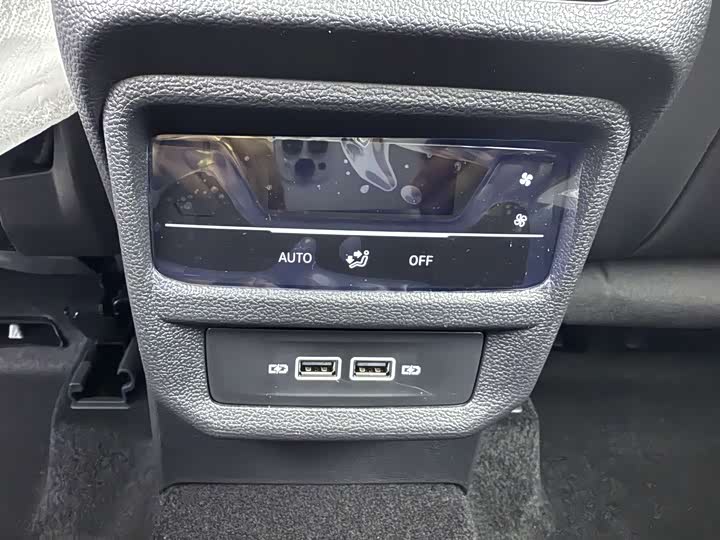 Фото 15 - Volkswagen Tayron